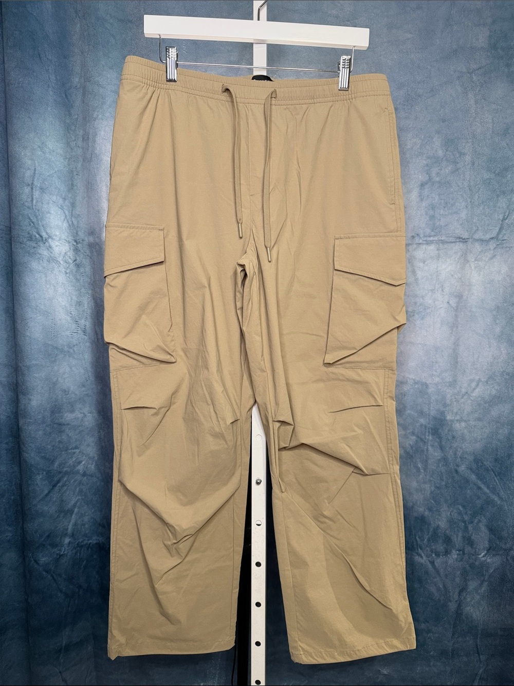 Penshoppe Men's Cargo Drawstring Pants in Khaki - Casual Utility Style Size L